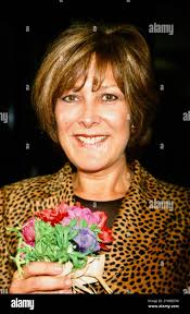 Lynda bellingham hi-res stock photography and images