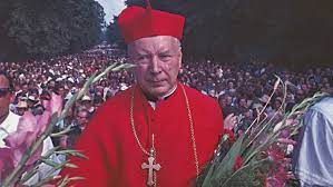 He served as the bishop of lublin from 1946 to 1948, archbishop of warsaw and archbishop of gniezno from 1948 to 1981. Kard Stefan Wyszynski 40 Rocznica Smierci Ostatnie Notatki Prymasa Wiadomosci