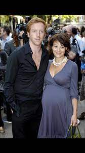 Helen mccrory, actriz británica, falleció a los 52 años tras una larga lucha contra el cáncer. Did You Know Helen Was Going To Play Bellatrix But She Realised She Was Pregnant So Helena Did Fandom