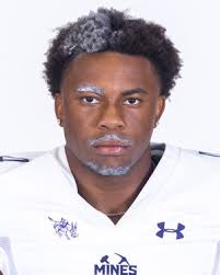 Colorado School of Mines football photos include Engineer Wolverine, the  world's bluest eyebrows, and more