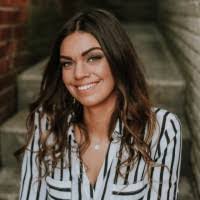 Amanda Shearer's Instagram, Twitter & Facebook