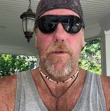 Can anyone recommend a residential electrician in the area?