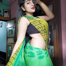Tying your saree below the navel can make you look taller. Pin On Instagram Navel Saree Belly Hip