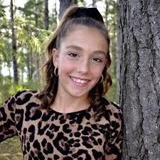 ONS STEL BEKEND... MEJ. JUNIOR LANGENHOVEN FINALISTE 2024 Abigail Louw  Emma-Lee Lombaard Liechen Fouché Lumari van Niekerk Melieke Lamprecht  Melissa Smit Mia Labuschagne Ruché Strydom