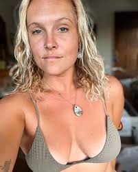 Mia Chiappone's Instagram, Twitter & Facebook