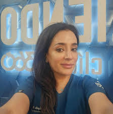 Angela Pereyra's Instagram, Twitter & Facebook