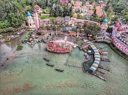 Little venice kota bunga memiliki keunikan tersendiri karena desain bangunan nya seperti dikota venezia di italia. Little Venice Kota Bunga Serasa Berada Di Eropa Khazzanah