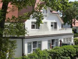 Vedi recensioni, 8 foto amatoriali e offerte speciali per haus regina, n.5 su 6 b&b / pensioni a maria taferl con giudizio di 5 su 5 su tripadvisor. Vermietungsservice Seezeit Ferienwohnungen Ferienhaus Auf Dem Darss Fw 2 Regina
