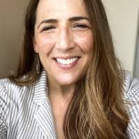 Jeanne Doyle's Instagram, Twitter & Facebook