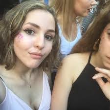 Linda Drewery's Instagram, Twitter & Facebook