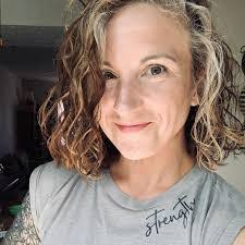 Amanda Mowery's Instagram, Twitter & Facebook