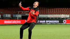 Born in purmerend, gorter played for az alkmaar at youth level before joining go ahead eagles in 2018. Drlsx6zcbmyh0m