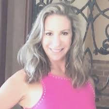 Melinda Comstock's Instagram, Twitter & Facebook