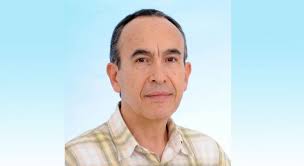 El doctor Javier Avilés López es galardonado con el Premio SMIE a la  Investigación