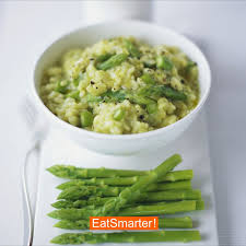 Gruner Spargel Spargelrisotto Eat Smarter Ruth Recettessaines En 2020 Cuisine Vegetarienne Idee Recette Recette De Diner