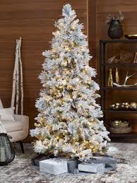 15 Artificial Christmas Trees That Look Like The Real Deal Real Christmas Tree Pre Lit Christmas Tree Slim Christmas Tree