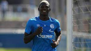 Schalke confirm breel embolo signing, mock arsenal and manchester united on twitter. Breel Embolo I Couldn T Have Made A U Turn Fussball Schalke 04