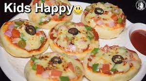 Mini Pizza On Tawa Without Oven Vegetable Mini Pizza For Kids Quick And Easy Pizza Re Quick And Easy Pizza Recipe Pizza Recipes Easy Breakfast Recipes Easy