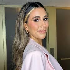 Aimee Brock's Instagram, Twitter & Facebook