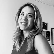 Victoria A. Alvarez (@LitLawyerV)