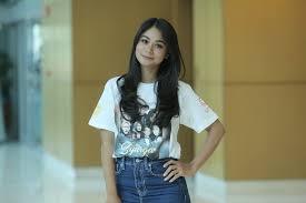 Khabarnya hubungan cinta mereka baharu sahaja berakhir selepas menyulam cinta sejak tahun 2013. Tasha Shilla Selesa Berimej Seksi Namun Ikut Kesesuaian Majlis