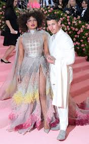 Every Unbelievable Look From The 2019 Met Gala Gala Dresses Met Gala Red Carpet Nice Dresses