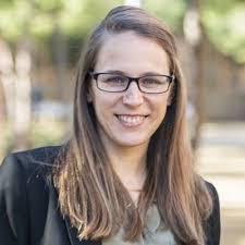 Sara Toledano's Instagram, Twitter & Facebook