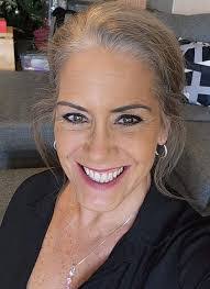 Alexis Ashworth's Instagram, Twitter & Facebook