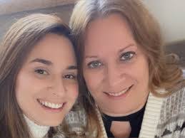 Cassie Block's Instagram, Twitter & Facebook