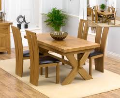 Refined and elegant, deliberate and thoughtful — with outdoor living fun. Bordeaux 160cm Solid Oak Extending Dining Table With Montreal Chairs Bordeaux