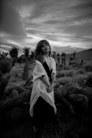 Post your black and white photos in the comments below! Let's see it all  This is mine 🥀