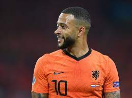 Depay has faced scrutiny in his home country for his displays and the head coach insists the player is his own fiercest critic. Tyhpecgxabry3m