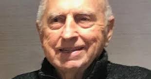 Carol Ropp's Instagram, Twitter & Facebook