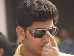 சசிகலா குடும்ப அரசியலில் அடுத்த வாரிசு விவேக்.... புளகாங்கிதத்தில்  அடிப்பொடிகள்!