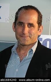 Peter Jacobson's Instagram, Twitter & Facebook