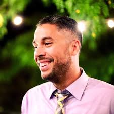 Tonight, 5 Mutual of Omaha Insurance employees from a variety of  professional backgrounds including customer service, interactive visual  design, compensation analysis, business analysis, and…