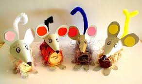 Mause Aus Wollresten Und Korken Tiere Basteln Meine Enkel Und Ich Made With Schwedesign De Tiere Basteln Maus Basteln Basteln