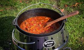 Gulasch Gelingt Perfekt Im Feuertopf Mit Diesem Rezept Gelingt Ein Perfektes Und Saftiges Dutch Oven Gulasch Gulasch Gulasch Zubereiten Feuertopf