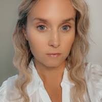 Jennifer Smithson's Instagram, Twitter & Facebook