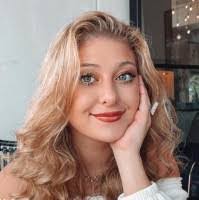 Autumn Keener's Instagram, Twitter & Facebook