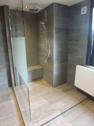 inloopdouche met mozaiek en zitje badkamer badkamer inspiratie badkamer en keuken