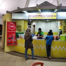 Malam Ni Makan Apa Bosan Roti John Cheese Putrajaya Facebook