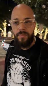 Jay Bilyeu's Instagram, Twitter & Facebook