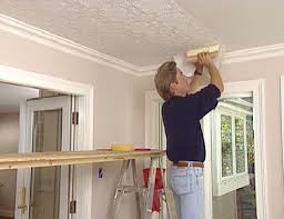 ما مدى سهولة لصق السقف بورق الجدران كيفية لصق ورق الحائط غير المنسوج على السقف عمل السيد خائف كيفية لصق السقف بورق الجدران المرحلة التحضيرية