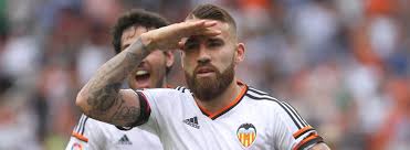Otamendi, roccioso difensore argentino, piace a tante big europee. Fichajes Valencia Cf Otamendi Quiere Volver Al Valencia Cf Superdeporte