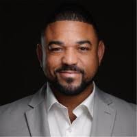 Cyrus Carlson's Instagram, Twitter & Facebook