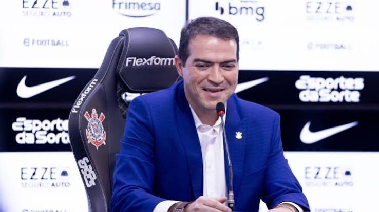 Corinthians anuncia sa&iacute;da de Marcelo Paz do cargo de executivo de futebol &ndash; Central do Tim&atilde;o