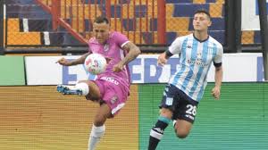 La liga profesional de fútbol argentino confirmó que fernando espinoza es el juez elegido para dirigir el encuentro entre racing y arsenal fútbol club. C8qmuq8z3ncnwm