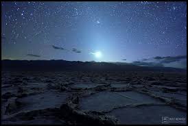 How To See The Ghostly Zodiacal Light Of The Night Sky Night Skies Advantages Of Solar Energy Across The Universe