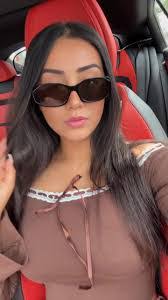 Roxy Reyes's Instagram, Twitter & Facebook